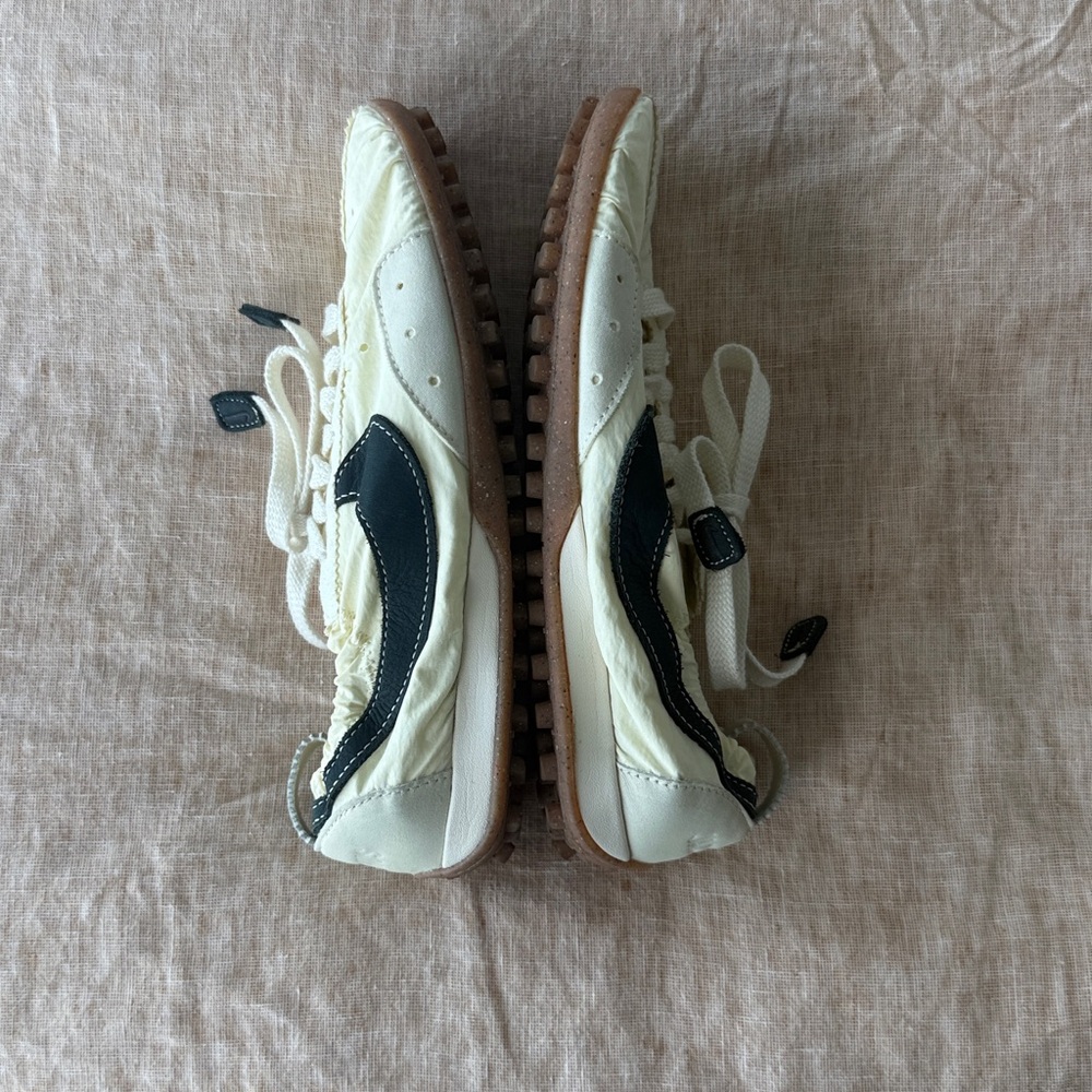 Jacquemus x Nike moon shoes Cream and Black Lace-Up Sneakers - Picture 6 of 14